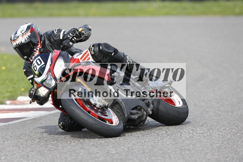 /53 16.09.2025 Track Day Domi Aegerter ADR/Gruppe gruen/60